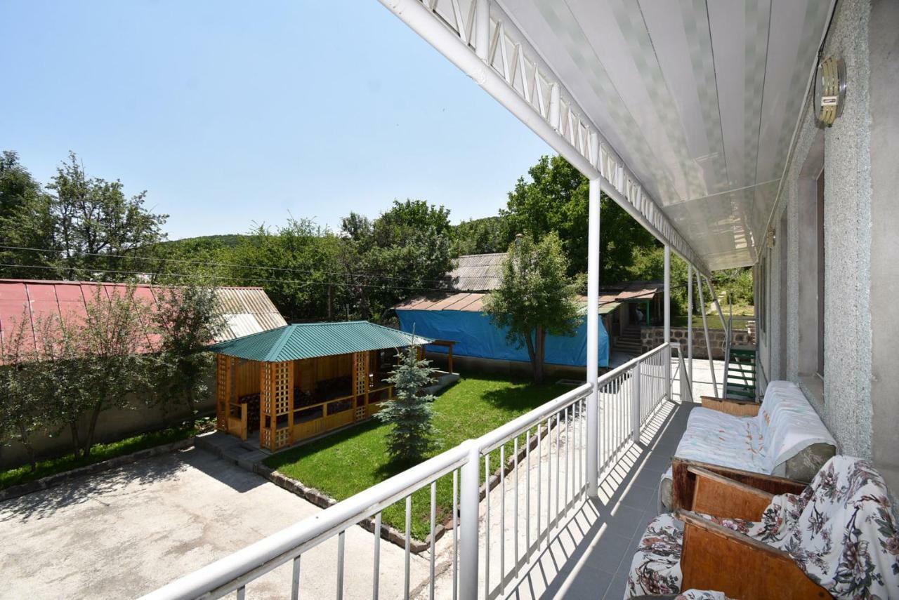 Guest House Arsan ซากาดซอร์ ภายนอก รูปภาพ